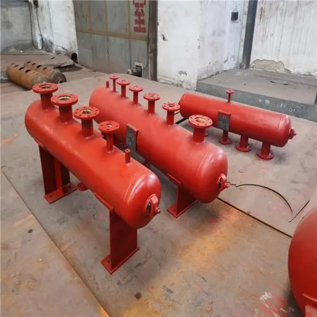 美兰分集水器安装高度